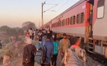 godhavari express catches fire